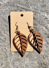 Load image into Gallery viewer, Autumn Leaf Earrings